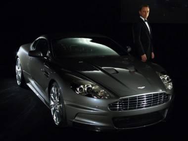 3985838948-daniel-craig-obtient-un-pass-pour-conduire-des-aston-martin.jpg