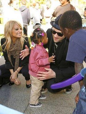 Nicole Richie et Joel Madden veulent adopter un enfant !