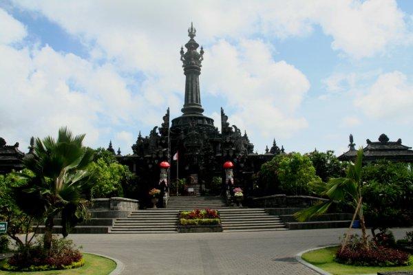 La falaise aux singes