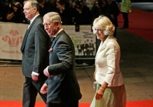 Le Prince Charles, accompagné de Camilla
