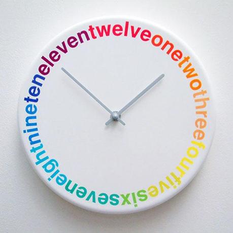 Colours : L’horloge design et colorée
