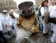 apicultrice manifestant