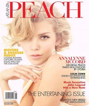 AnnaLynne McCord : beauté, sensualité, classe et un soupçon de mystère en Une de Peach