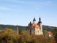 Ailleurs: Valeč et son église dévastée