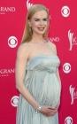 Mai 2008, enceinte, lebonheur de Nicole Kidman est communicatif