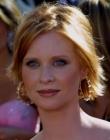 Cynthia Nixon redevient rousse