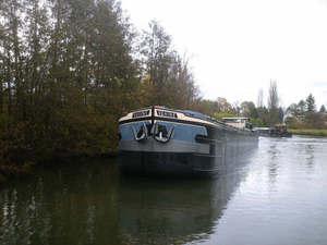Ecluse garde FROMONVILLE (canal Loing)