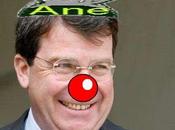 EDUCATION NATIONALE Darcos résistance changement, fonction principale syndicats"