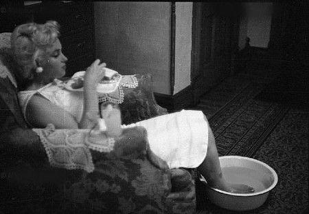 mm1arnoldtourvisitresting013yj