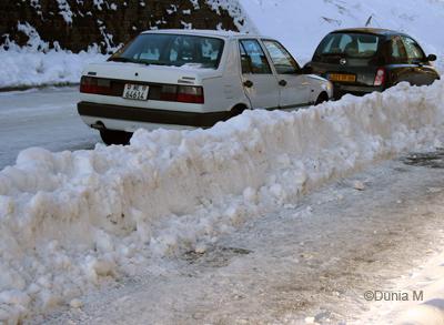 La Chaux-de-Fonds: neige et voitures