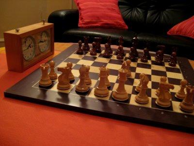 Jeu d'échecs Stallion Sheesham, plateau en Wengé et pendule Garde  - collection Chess & Strategy
