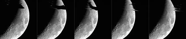 Passage d’un avion devant Lune Peter Rosén