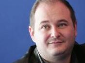 Cauet, victime d'un malaise cause d'une "extrême fatigue" vient quitter l'hôpital