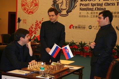 Peter Svidler, Levon Aronian et Sergei Movsesian avant la seconde ronde