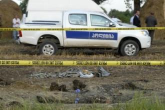 L'endroit où aurait été larguée une bombe de 700 kilos, près du village de Tsiteloubani (Reuters) 