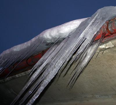 La Chaux-de-Fonds: décembre 2008 stalactites