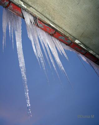 La Chaux-de-Fonds: décembre 2008 stalactites