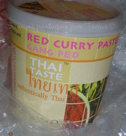 Soupe de pois cassés au curry thaï