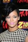 Rihanna : son rouge à lèvres n'est pas terrible avec cette tenue