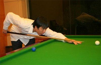 le joueur chinois Bu Xiangzhi à l'entraînement! 