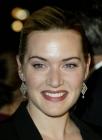 2004 : Kate Winslet a opté pour un style plus classique qui lui va bien