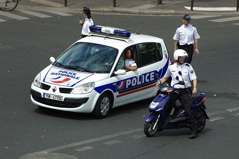 gendarmes-police-budget-2009-ford-crise-automobile-renault-peugeot-citroen-fiat-volkswagen