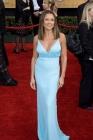 Vanessa Williams superbe dans une robe de sirène turquoise