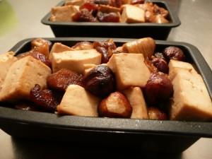 Suprême de tofu fumé au chutney de fruits secs