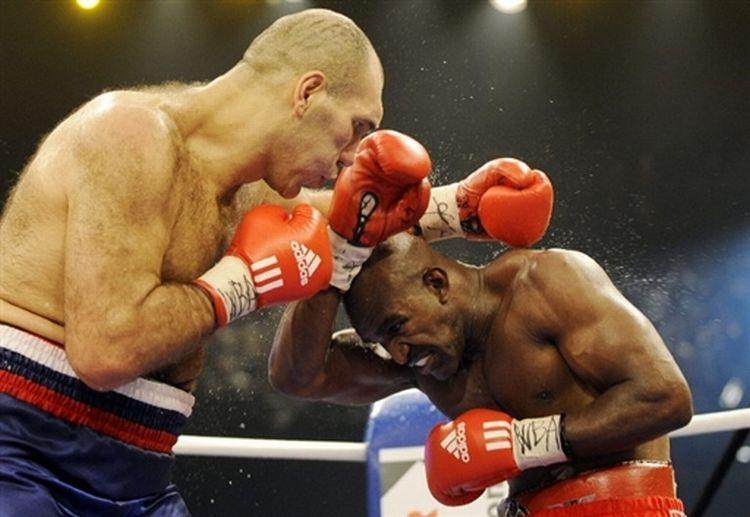 Nikolay Valuev champion du monde WBA