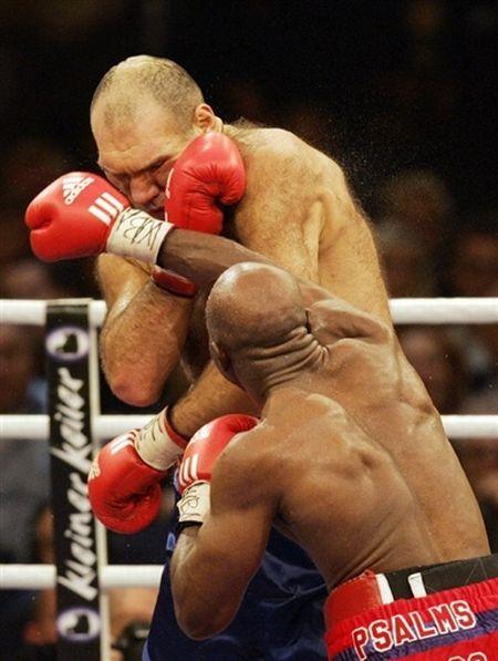 Nikolay Valuev champion du monde WBA