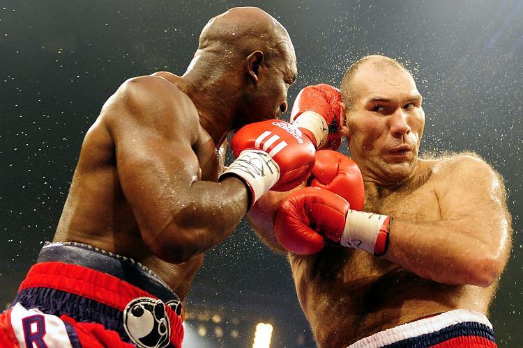 Nikolay Valuev champion du monde WBA