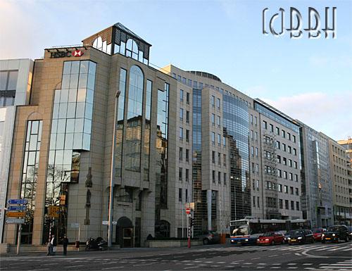 Luxembourg-Ville: bâtiments modernes