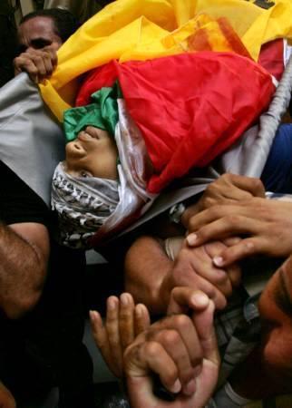 Israël poursuit son bombardement du ghetto de Gaza