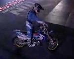 Saut en moto impressionnant