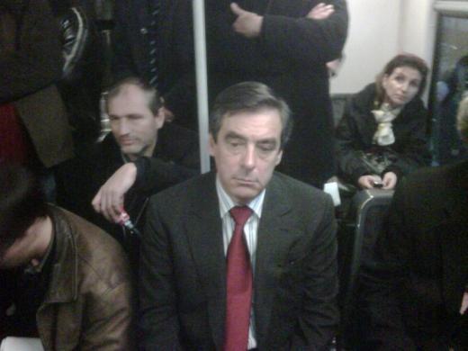 Le 1er ministre François Fillon prend le RER A…