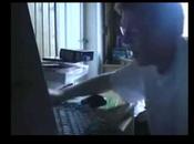 jeune s’énerve après ordi, attention crise d’epilepsie