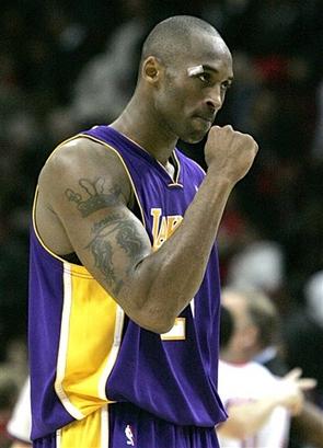 13.01.09: Lakers 105 - 100 Rockets