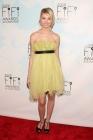 Dans sa petite robe jaune, Taylor Momsen est adorable