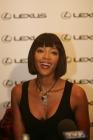 Naomi Campbell porte un carré un peu plus long, elle est toujours aussi belle