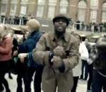 vidéo flashmob gare t-mobile danse