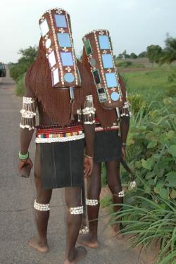 En tenue de cérémonie