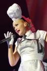 Sur Scène Gwen Stefani joue la carte de l'humour