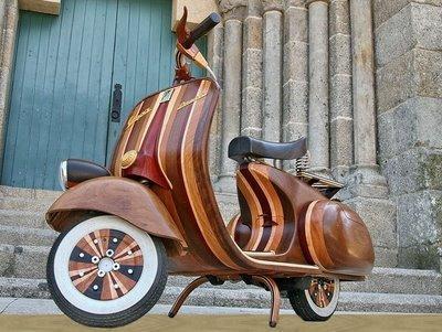 Carlos Alberto Hand Made Wooden Vespa Scooter - Scooter Vespa en Bois