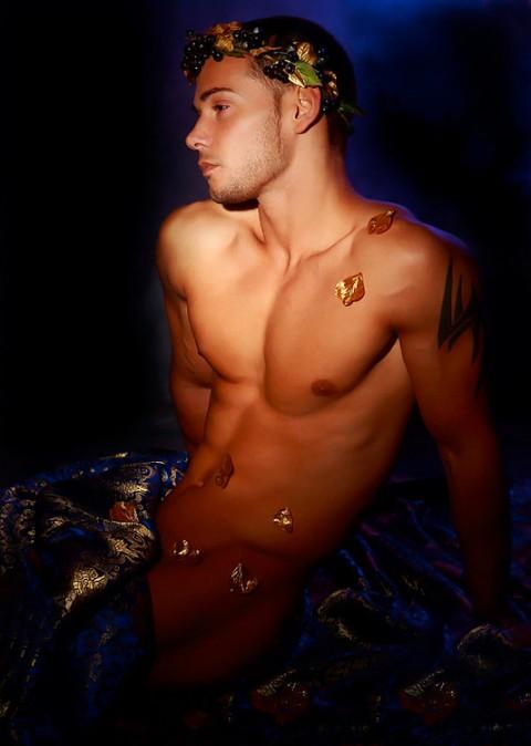 dionysos-beau-mec-photo-tolerance-difference-480x674 photographie