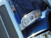 homme fait écraser camion sous lequel cachait