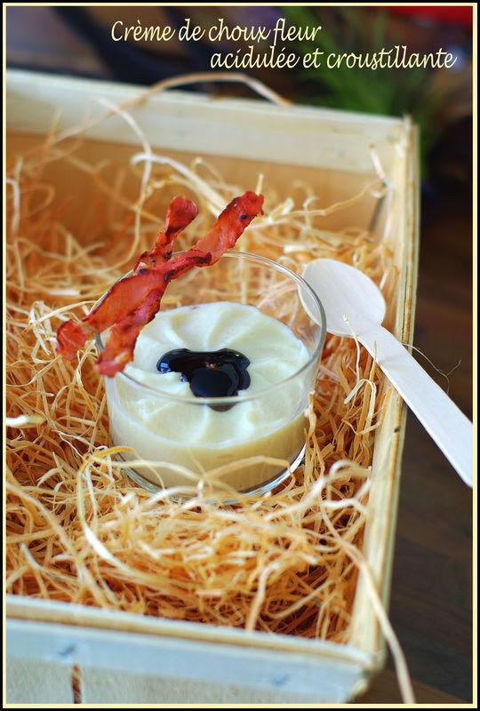 Crème de choux fleur, caramel balsamique et croustillant de bacon