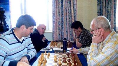 Peter Svidler - Mikhail Gurevitch et au second plan Hauchard - Nakamura  © Chess & Strategy