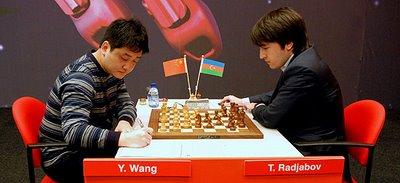 la victoire hier de Radjabov contre Wang Yue avec son Est-indienne mortelle © ChessBase