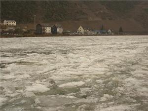 voyages PELION... Moselle glace...