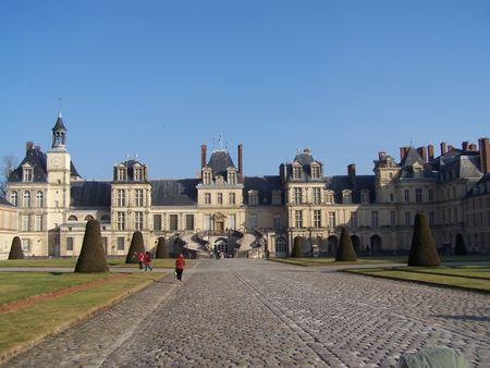 Fontainebleau_chateau_cour_du_Cheval_Blanc